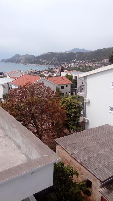Apartments Dubrava 106 Dobra Voda Esterno foto